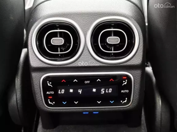 Mercedes-Benz AMG C43 2023 - 6.400 km