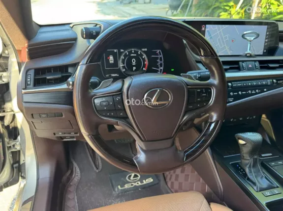 Lexus ES 250 F-Sport 2018 - Xe đẹp cam kết đầy đủ