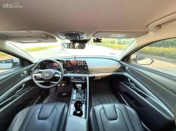 Hyundai Elantra 1.6 AT Đặc biệt 2024 - Thiết kế hiện đại