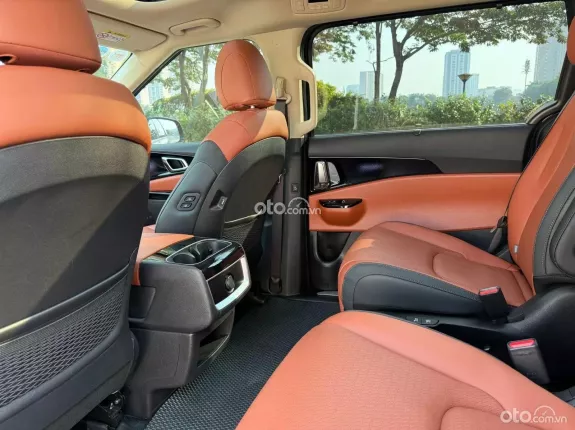 Kia Carnival 2.2D Signature 2024 - Bầu trời công nghệ