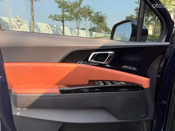 Kia Carnival 2.2D Signature 2024 - Bầu trời công nghệ