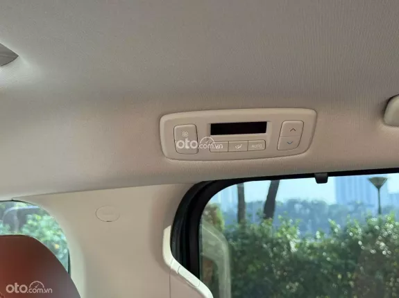 Kia Carnival 2.2D Signature 2024 - Bầu trời công nghệ