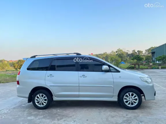 Toyota Innova 2.0E 2014 - Đăng kiểm 8 chỗ, Zin cả xe, 1 chủ sử dụng