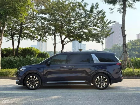 Kia Carnival 2.2D Signature 2024 - Bầu trời công nghệ