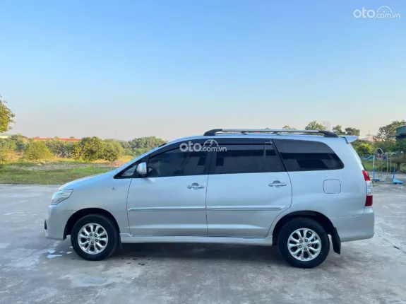 Toyota Innova 2.0E 2014 - Đăng kiểm 8 chỗ, Zin cả xe, 1 chủ sử dụng