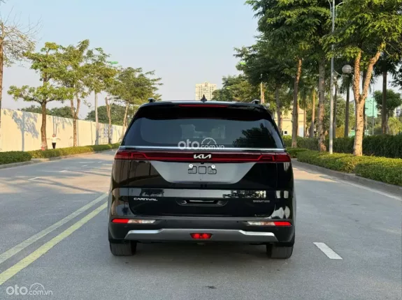 Kia Carnival 2.2D Signature 2022 - Đẳng cấp doanh nhân