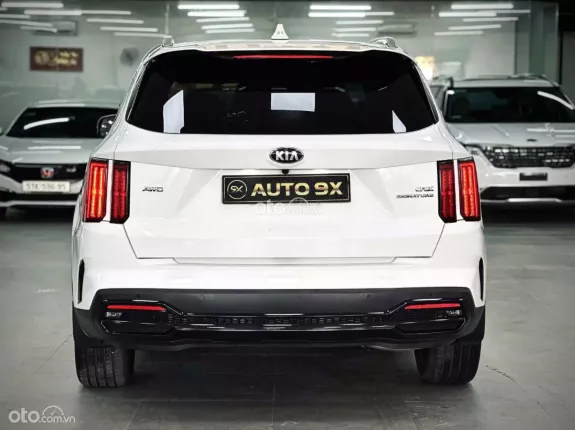 Kia Sorento 2.2D Premium AWD 2021 - Xe lướt như mới giá cực tốt