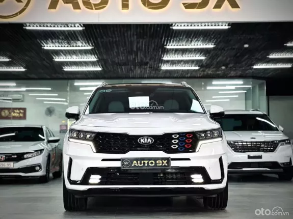 Kia Sorento 2.2D Premium AWD 2021 - Xe lướt như mới giá cực tốt