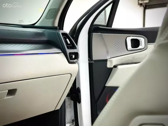 Kia Sorento 2.2D Premium AWD 2021 - Xe lướt như mới giá cực tốt