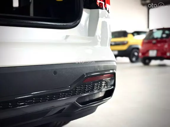 Kia Sorento 2.2D Premium AWD 2021 - Xe lướt như mới giá cực tốt