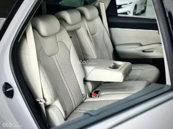 Kia Sorento 2.2D Premium AWD 2021 - Xe lướt như mới giá cực tốt