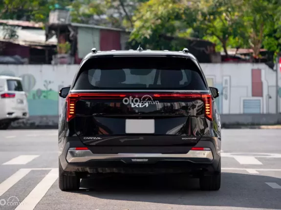 Kia Carnival 2.2D Signature 2025 - Kia Carnival 2.2D Signature 2025