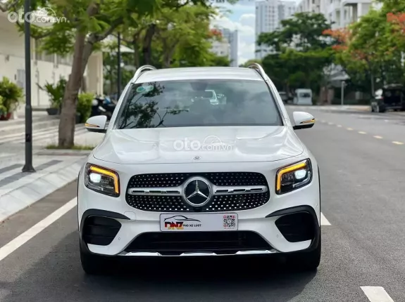 Mercedes-Benz GLB 200 AMG 2022 - 7 chỗ, Nhập Khẩu
