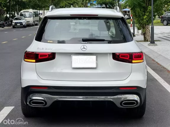 Mercedes-Benz GLB 200 AMG 2022 - 7 chỗ, Nhập Khẩu