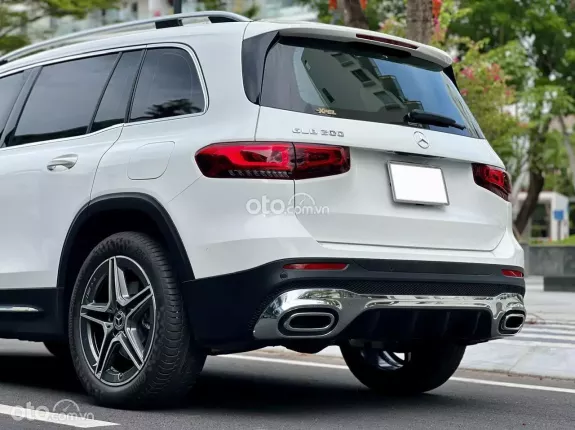 Mercedes-Benz GLB 200 AMG 2022 - 7 chỗ, Nhập Khẩu