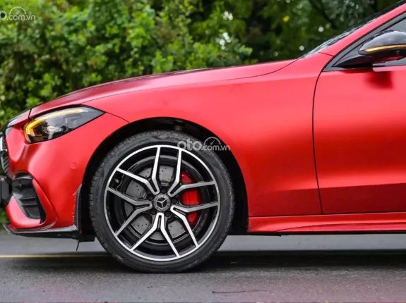 Mercedes-Benz C300 AMG First Edition 2022 - XANH WARP ĐỎ NHÁM CỰC ĐẸP