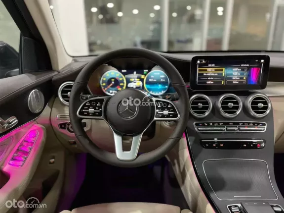 Mercedes-Benz GLC 300 4Matic 2021 - XÁM KEM 01 CHỦ DUY NHẤT