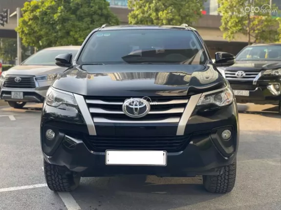 Toyota Fortuner 2.5G 4x2 MT 2018 - Odo 10v cực đẹp
