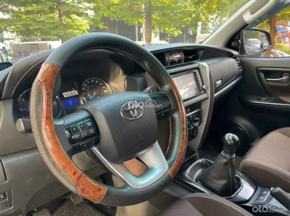 Toyota Fortuner 2.5G 4x2 MT 2018 - Odo 10v cực đẹp