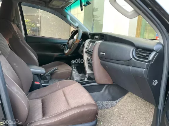 Toyota Fortuner 2.5G 4x2 MT 2018 - Odo 10v cực đẹp