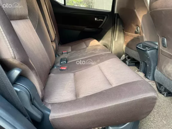 Toyota Fortuner 2.5G 4x2 MT 2018 - Odo 10v cực đẹp