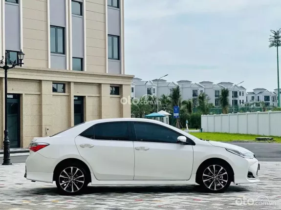 Toyota Corolla Altis 1.8 G 2021 - Cam kết đầy đủ
