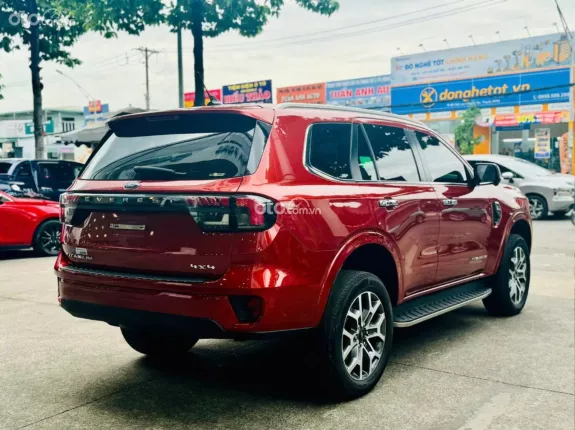 Ford Everest Titanium 2.0L AT 4WD 2023 - XE 7 CHỖ NHẬP THÁI_CHÍNH HÃNG_BẢO HÀNH 1 NĂM