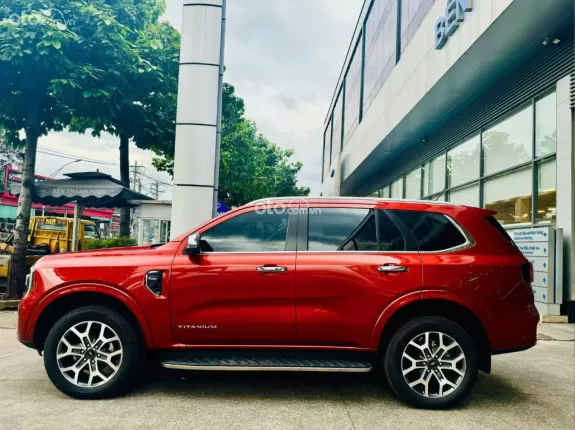 Ford Everest Titanium 2.0L AT 4WD 2023 - XE 7 CHỖ NHẬP THÁI_CHÍNH HÃNG_BẢO HÀNH 1 NĂM