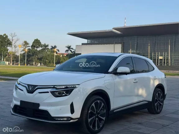 VinFast VF8 2023 - Xe lướt chất lượng như mới