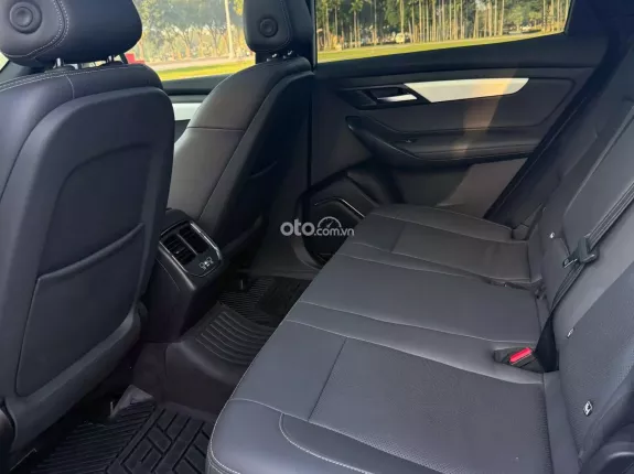 VinFast VF8 2023 - Xe lướt chất lượng như mới