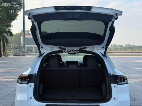 VinFast VF8 2023 - Xe lướt chất lượng như mới