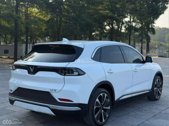 VinFast VF8 2023 - Xe lướt chất lượng như mới