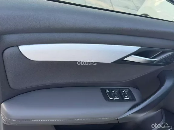 VinFast VF8 2023 - Xe lướt chất lượng như mới