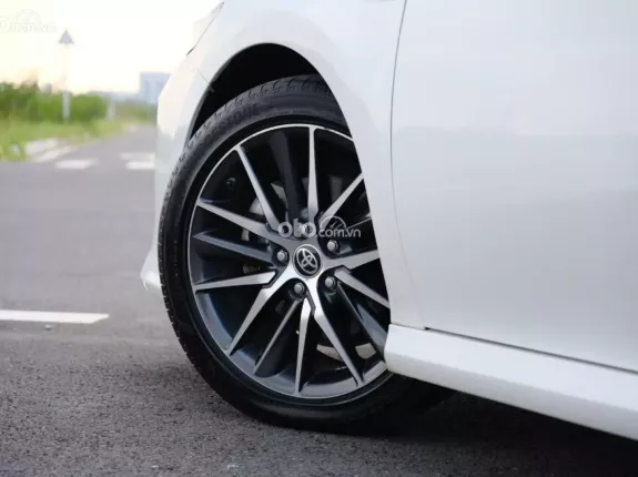 Toyota Camry 2.0Q 2022 - Odo 56 ngàn km