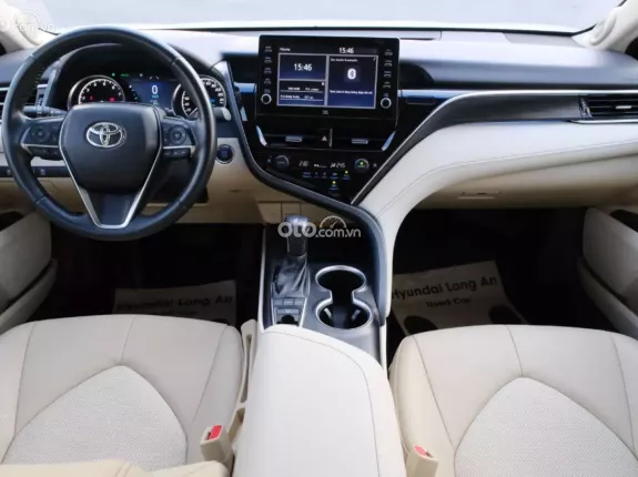Toyota Camry 2.0Q 2022 - Odo 56 ngàn km