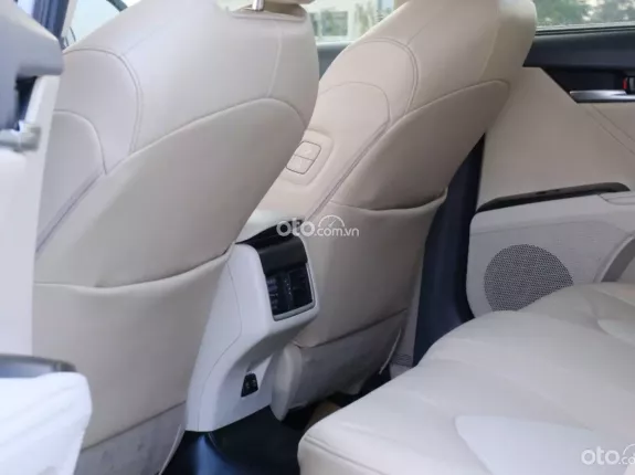 Toyota Camry 2.0Q 2022 - Odo 56 ngàn km