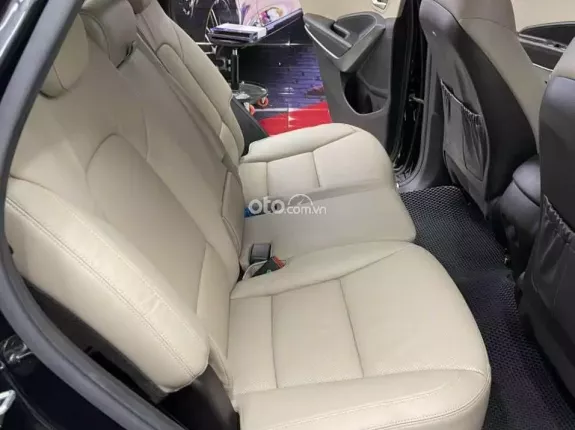 Hyundai Santa Fe 2.4L Xăng Tiêu chuẩn 2018 - Full lịch sử hãng