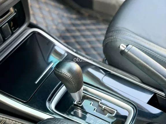 Mitsubishi Outlander 2.0 CVT 2019 - Một chủ từ mới