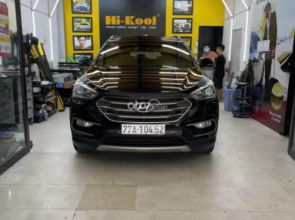 Hyundai Santa Fe 2.4L Xăng Tiêu chuẩn 2018 - Full lịch sử hãng
