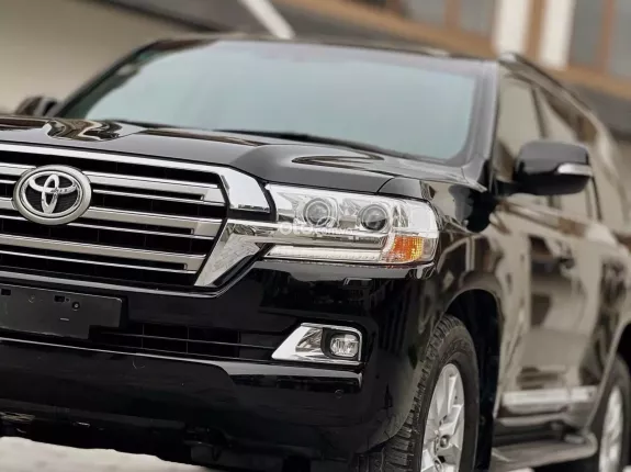 Toyota Land Cruiser VX 4.6 V8 2019 - Alo em Đệ giá tốt nhất