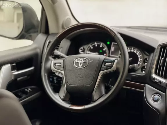 Toyota Land Cruiser VX 4.6 V8 2019 - Alo em Đệ giá tốt nhất