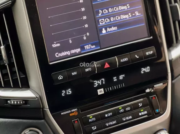 Toyota Land Cruiser VX 4.6 V8 2019 - Alo em Đệ giá tốt nhất