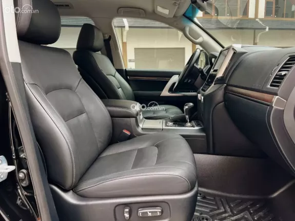 Toyota Land Cruiser VX 4.6 V8 2019 - Alo em Đệ giá tốt nhất