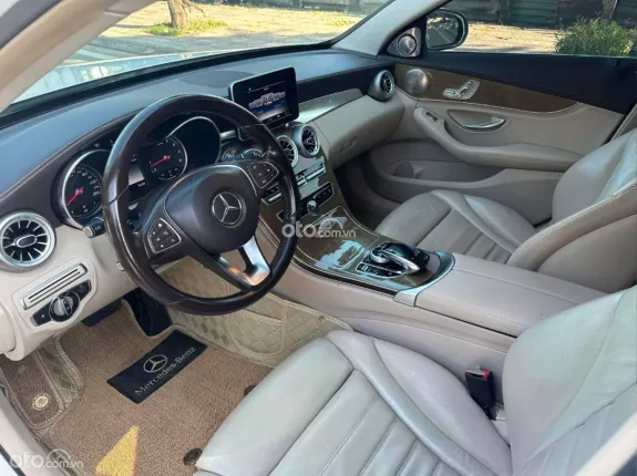 Mercedes-Benz C250 Exclusive 2015 - Xe sang trọng, đầy đủ tiện nghi hiện đại