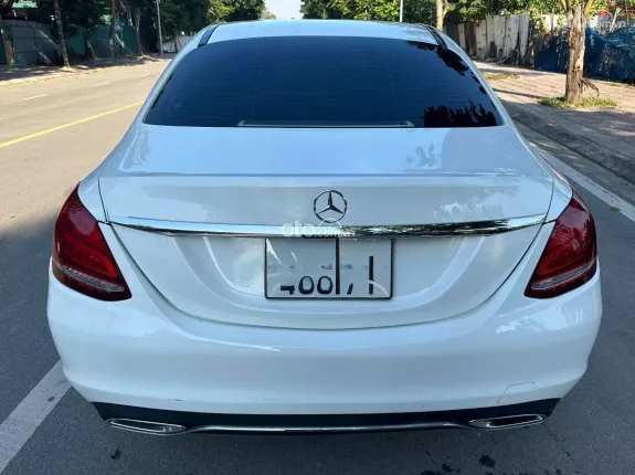 Mercedes-Benz C250 Exclusive 2015 - Xe sang trọng, đầy đủ tiện nghi hiện đại
