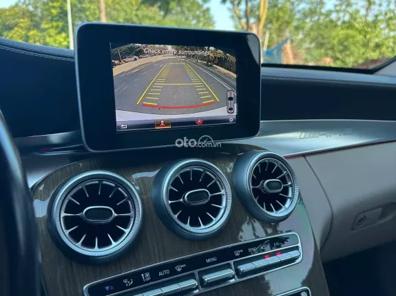 Mercedes-Benz C250 Exclusive 2015 - Xe sang trọng, đầy đủ tiện nghi hiện đại