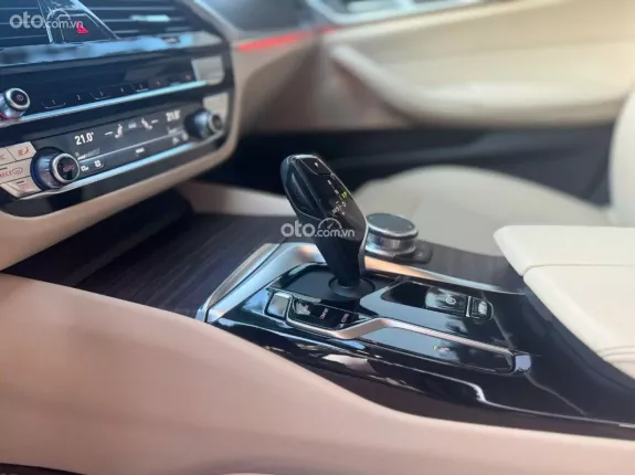 BMW 520i Luxury Line 2022 - Xe full lịch sử bảo dưỡng chính hãng