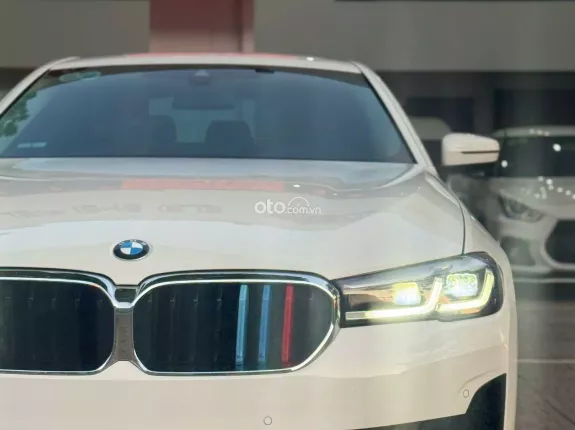 BMW 520i Luxury Line 2022 - Xe full lịch sử bảo dưỡng chính hãng