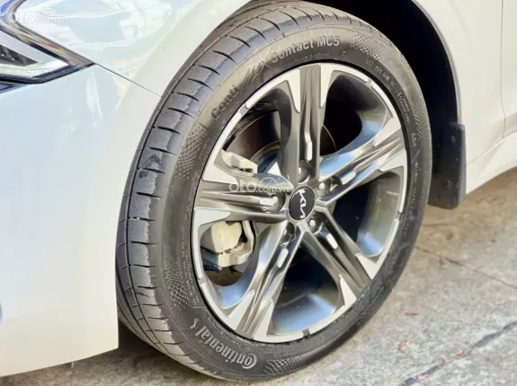 Kia K5 2.0 Luxury 2022 - Odo 2,4 vạn km zin