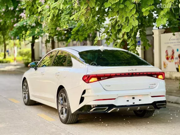 Kia K5 2.0 Luxury 2022 - Odo 2,4 vạn km zin